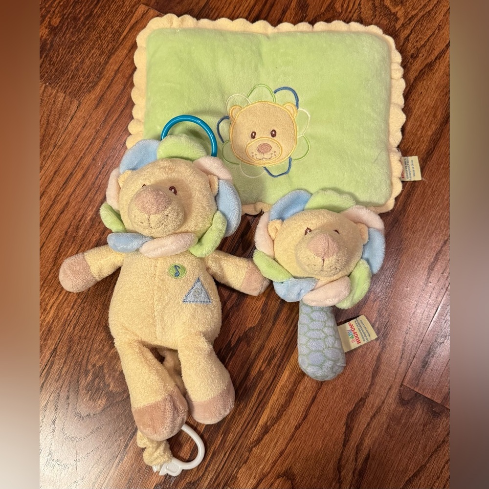 HTF Hug Fun Terry Cloth Pull Tail Musical Lion Plush, Pillow and Rattle